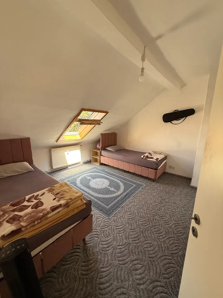 5 Zimmer Wohnung mit 95 m² in Weimar – Bild 2