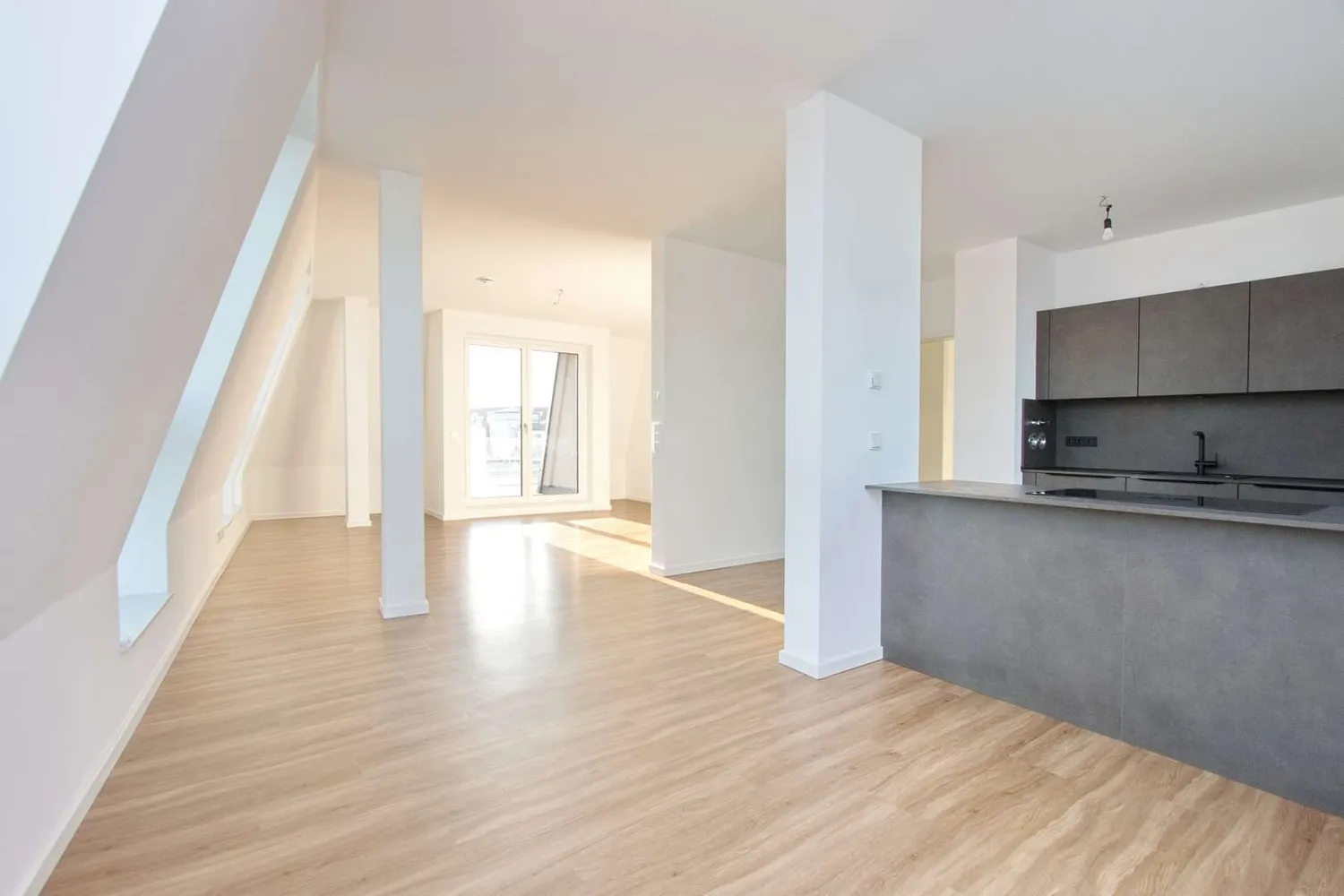 4 Zimmer Wohnung mit 158 m² in Berlin – Bild 6