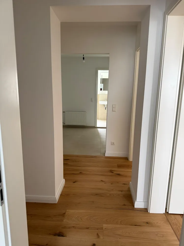 2 Zimmer Wohnung mit 77 m² in Berlin – Bild 3