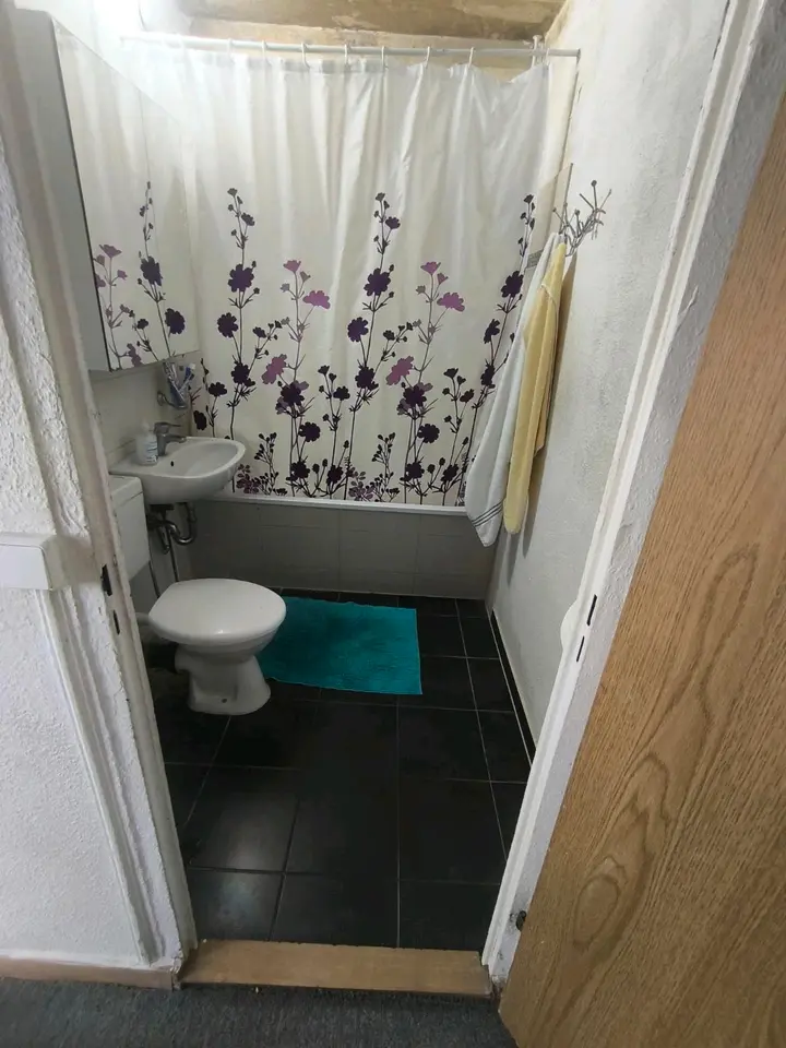 4 Zimmer Wohnung mit 80 m² in Rostock – Bild 2
