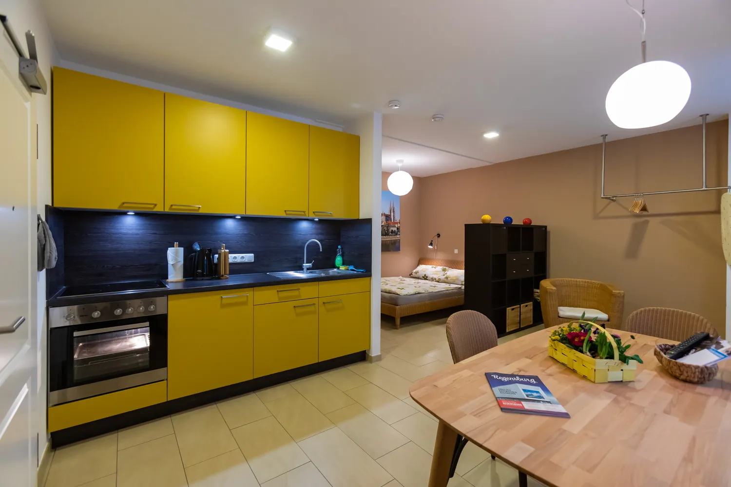 1 Zimmer Wohnung mit 30 m² in Regensburg – Bild 2