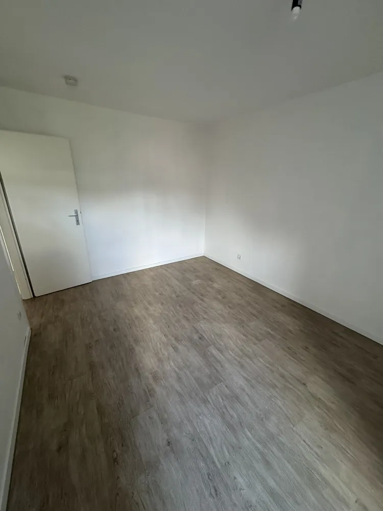4 Zimmer Wohnung mit 72 m² in Duisburg – Bild 12