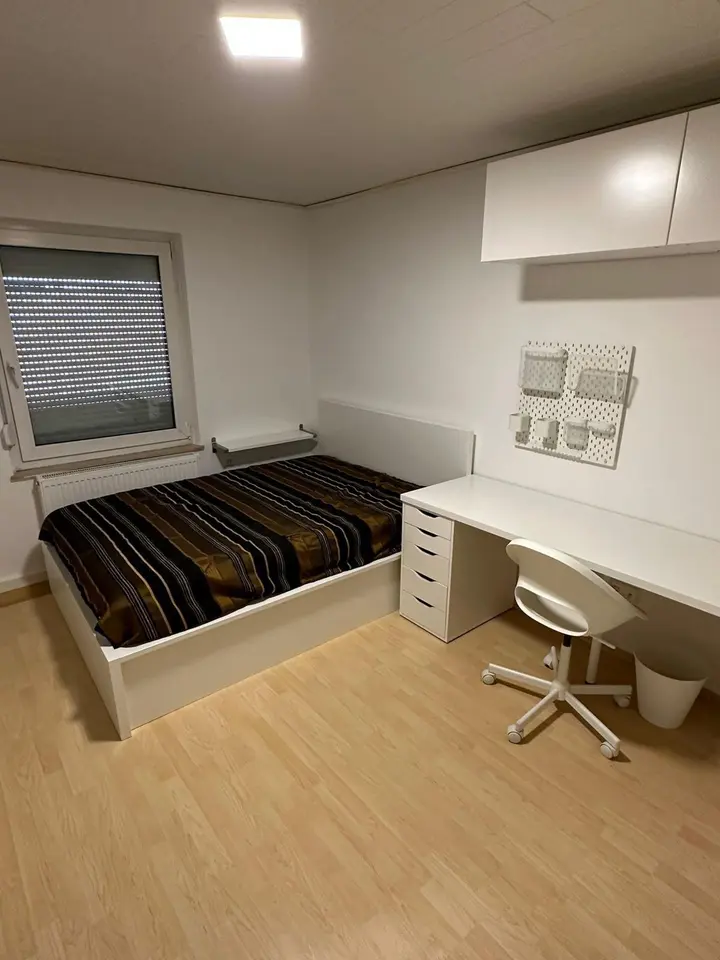 Shared room with 89 m² in Stuttgart – Photo 3