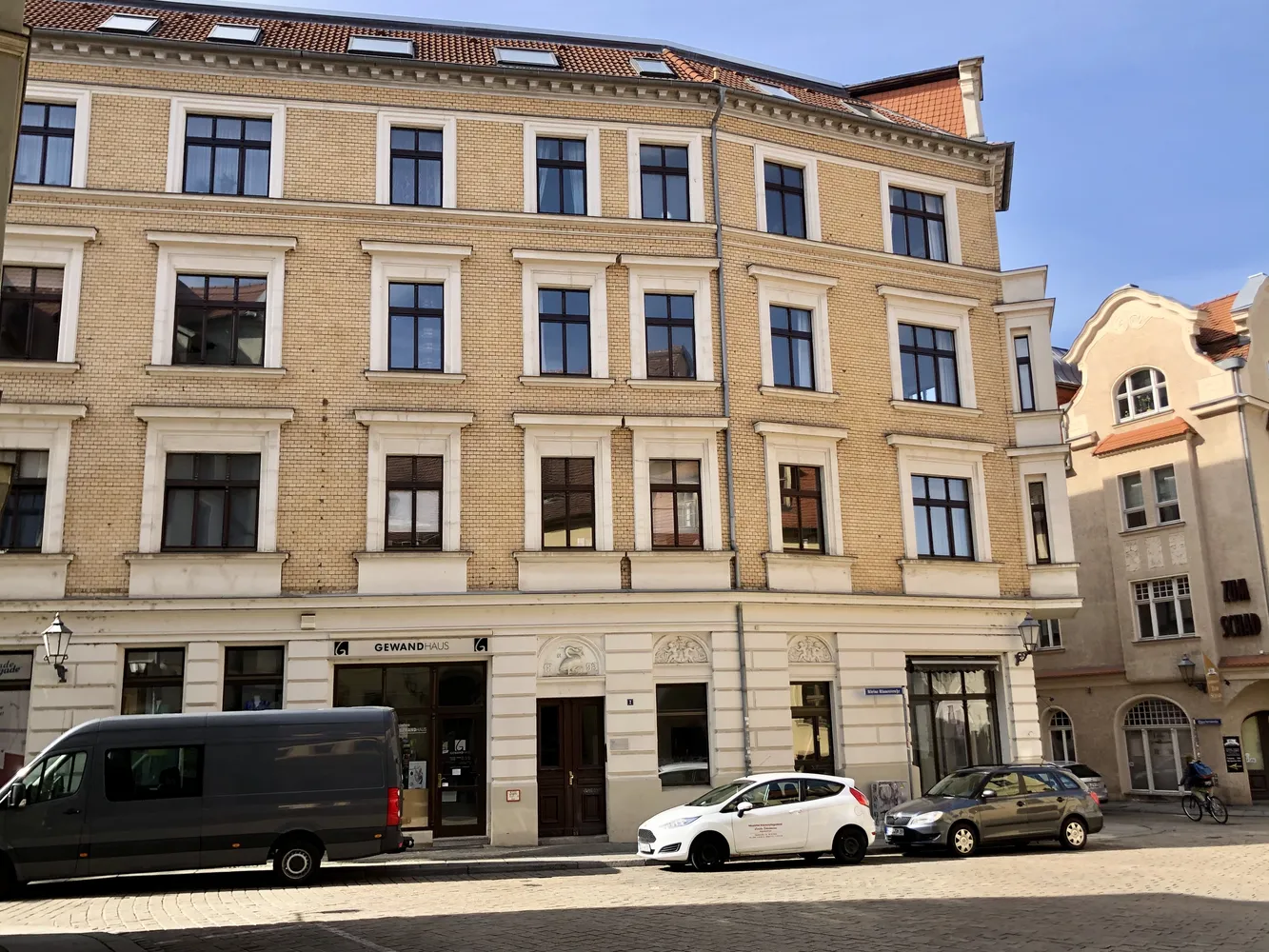 2 Zimmer Wohnung mit 70 m² in Halle (Saale) – Bild 2