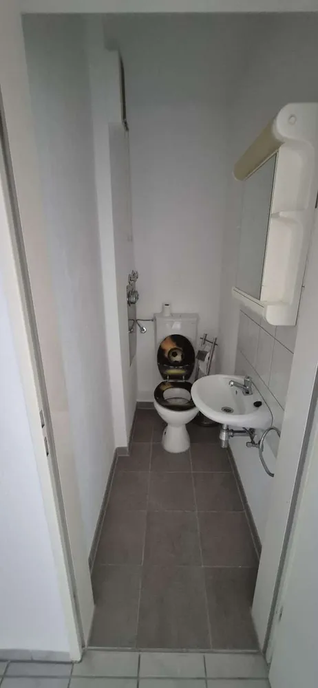 2 Zimmer Wohnung mit 60 m² in Karlsruhe – Bild 4