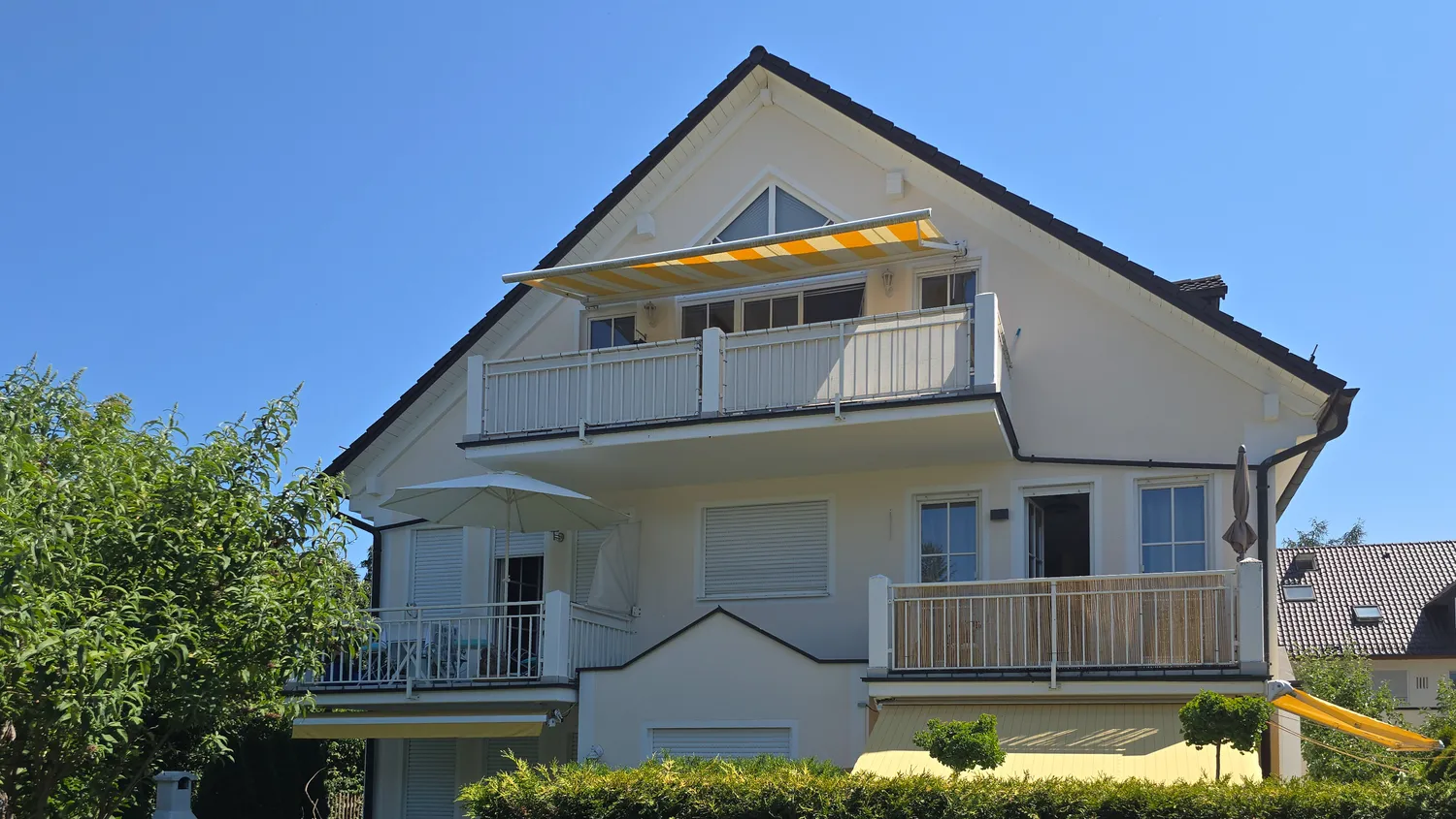 4 Zimmer Wohnung mit 141 m² in München – Bild 2