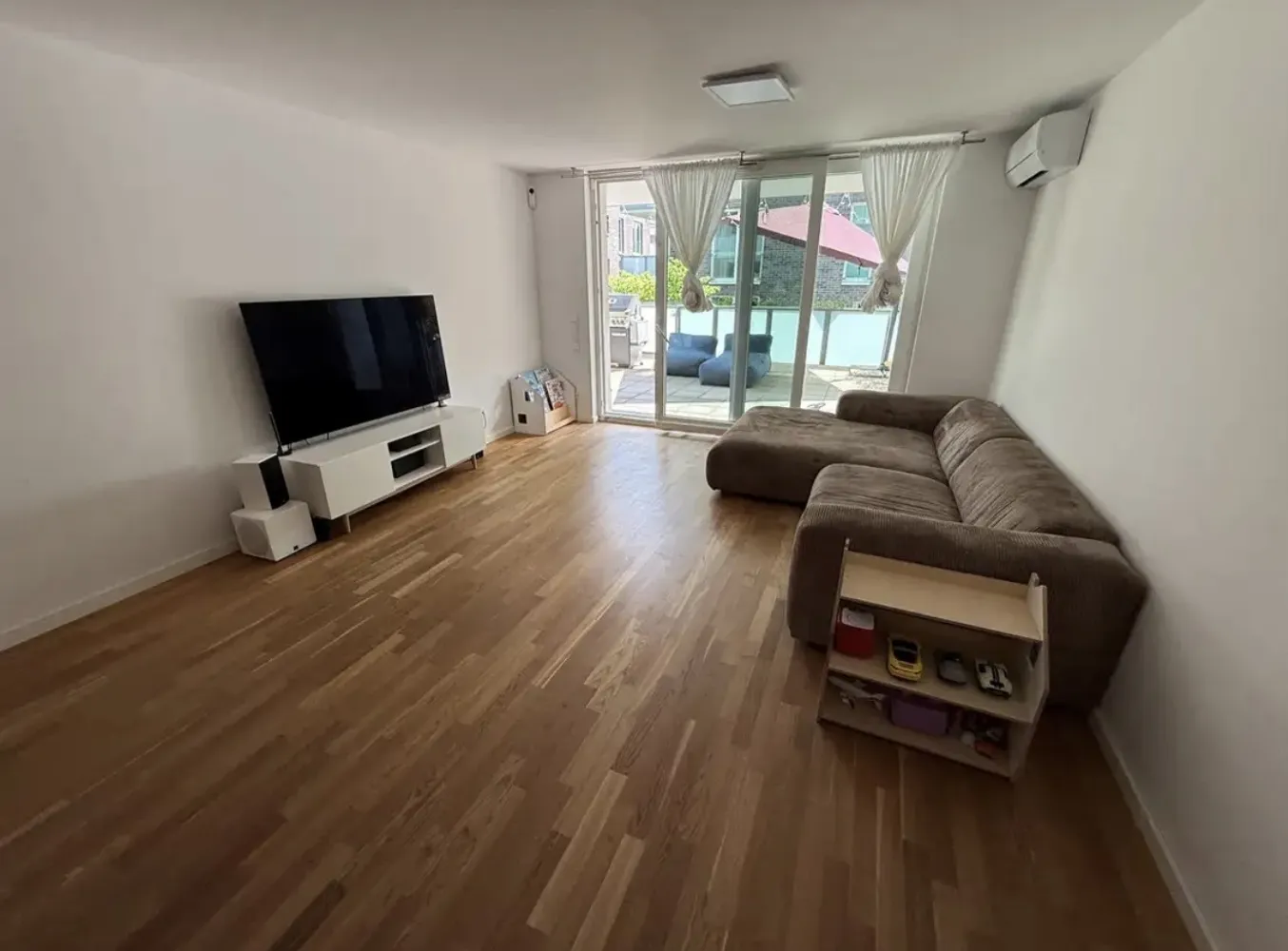 3 Zimmer Wohnung mit 111 m² in Frankfurt am Main – Bild 3