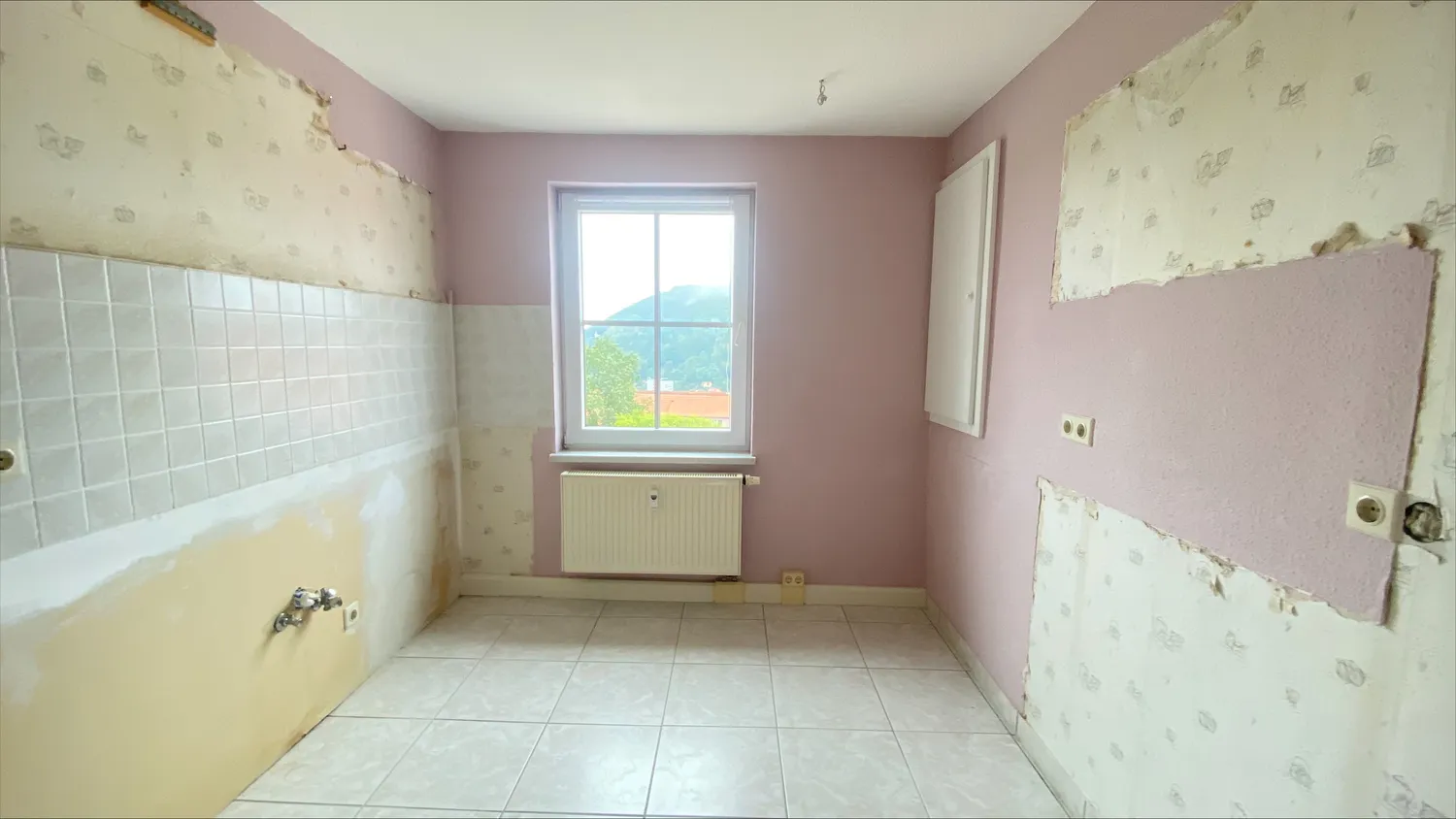 3 Zimmer Wohnung mit 60 m² in Suhl – Bild 2