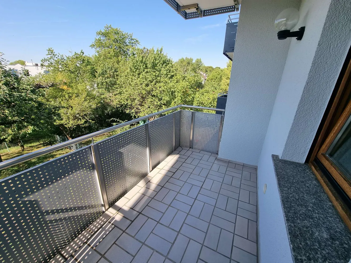 4 Zimmer Wohnung mit 112 m² in Stuttgart – Bild 2