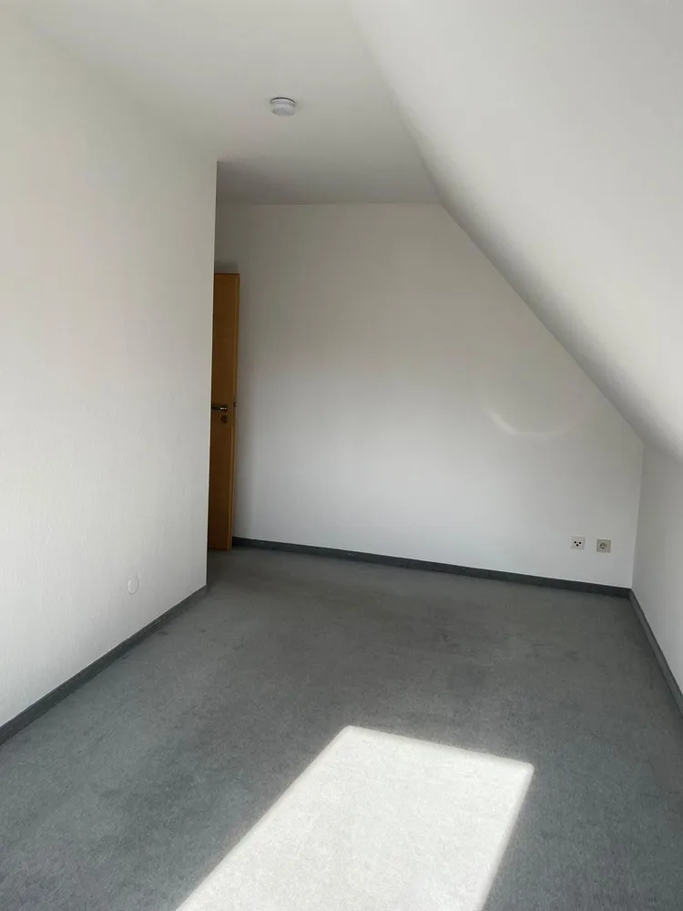 4 Zimmer Wohnung mit 82 m² in Germering – Bild 2
