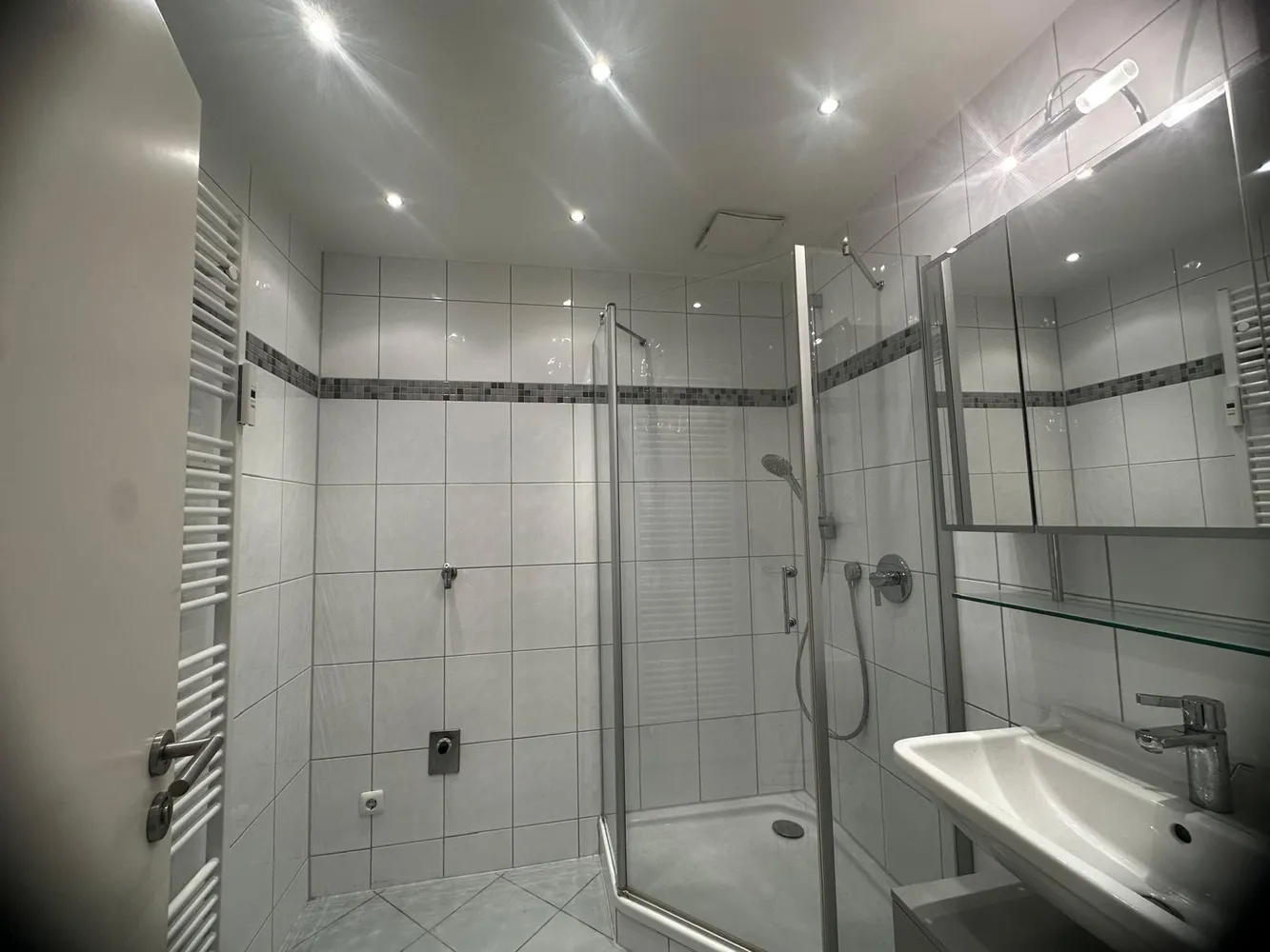 2 Zimmer Wohnung mit 64 m² in München – Bild 2