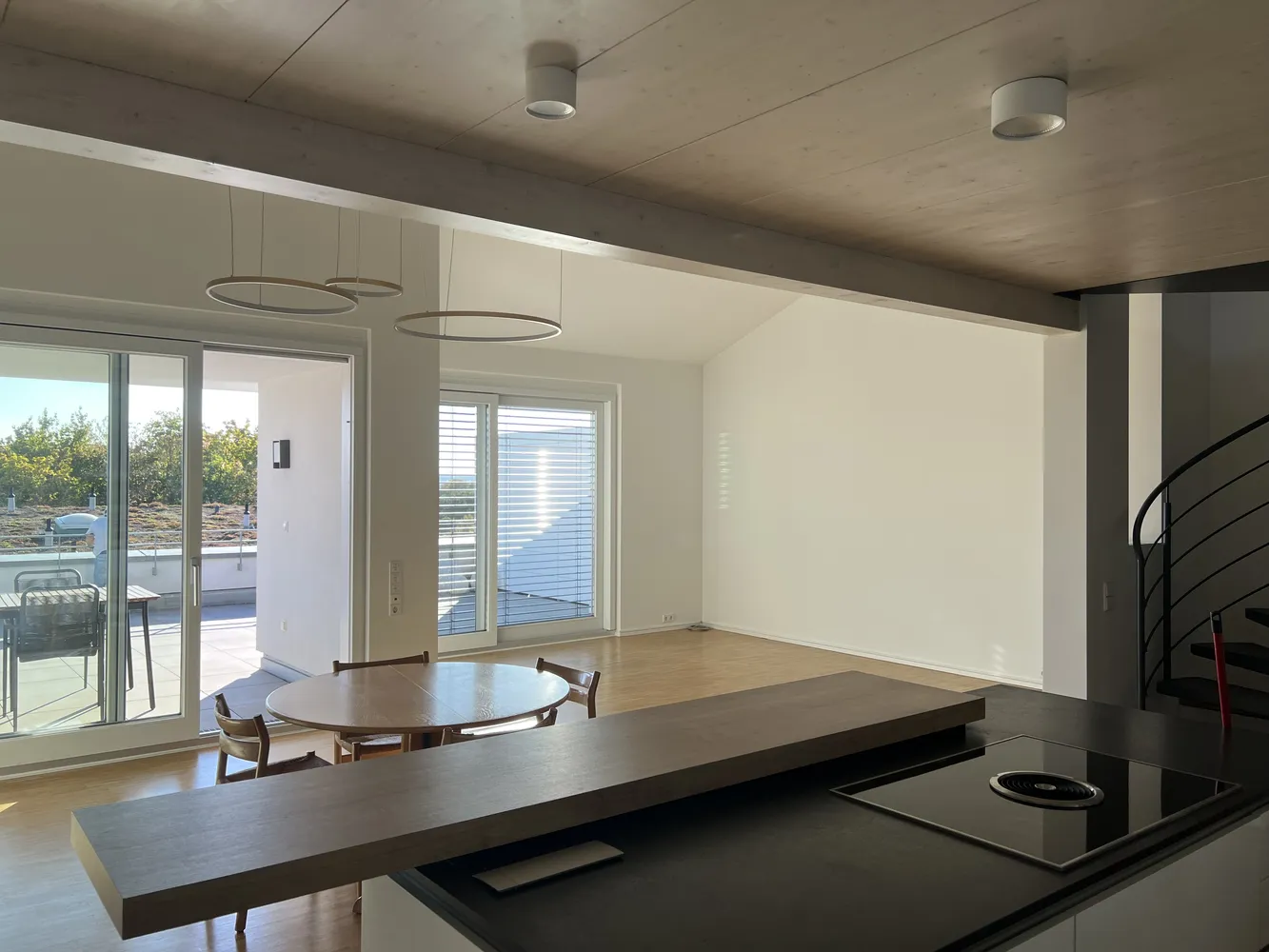 4 Zimmer Wohnung mit 144 m² in Stuttgart – Bild 2