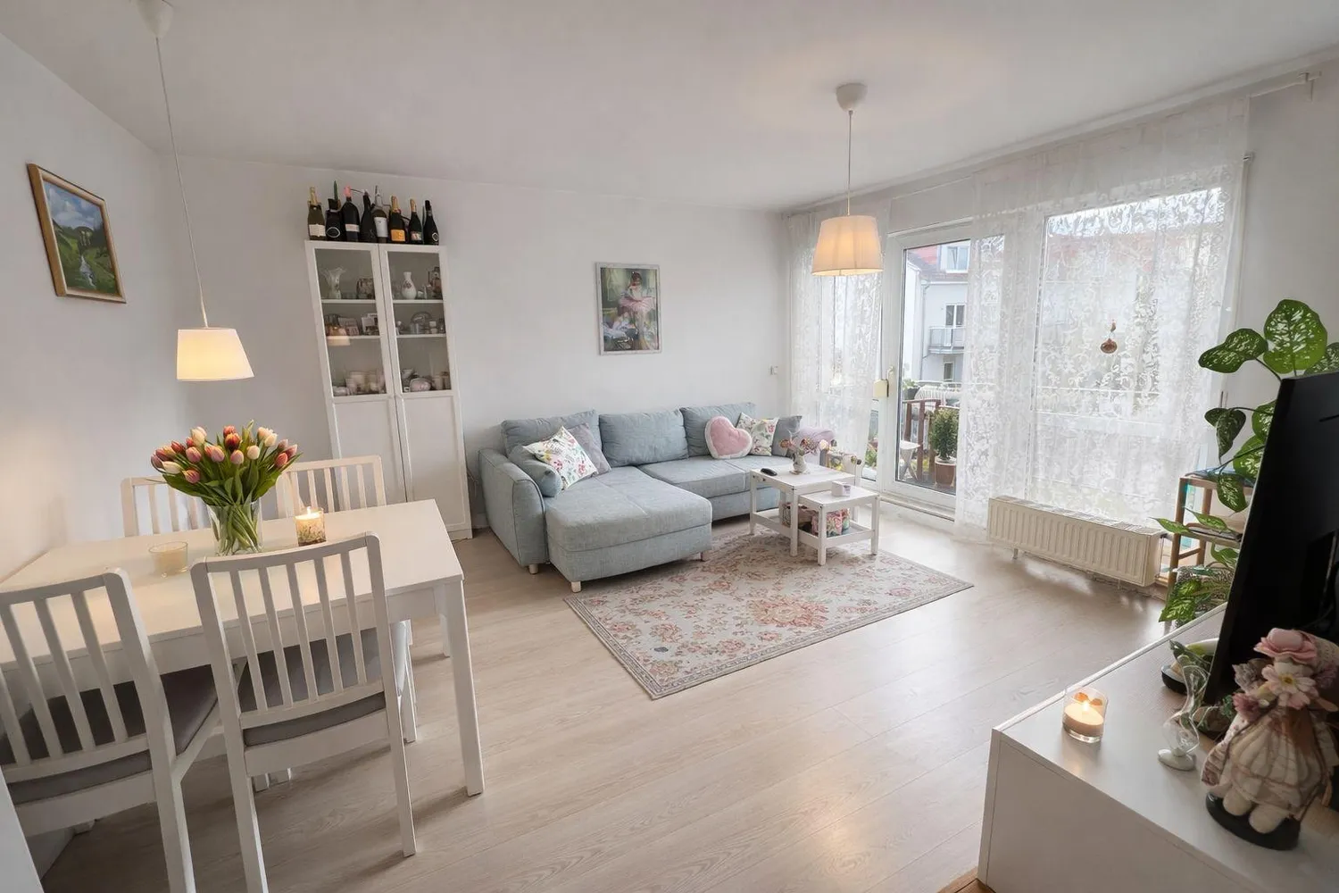 2 room apartment with 58 m² in Frankfurt am Main – Photo 1