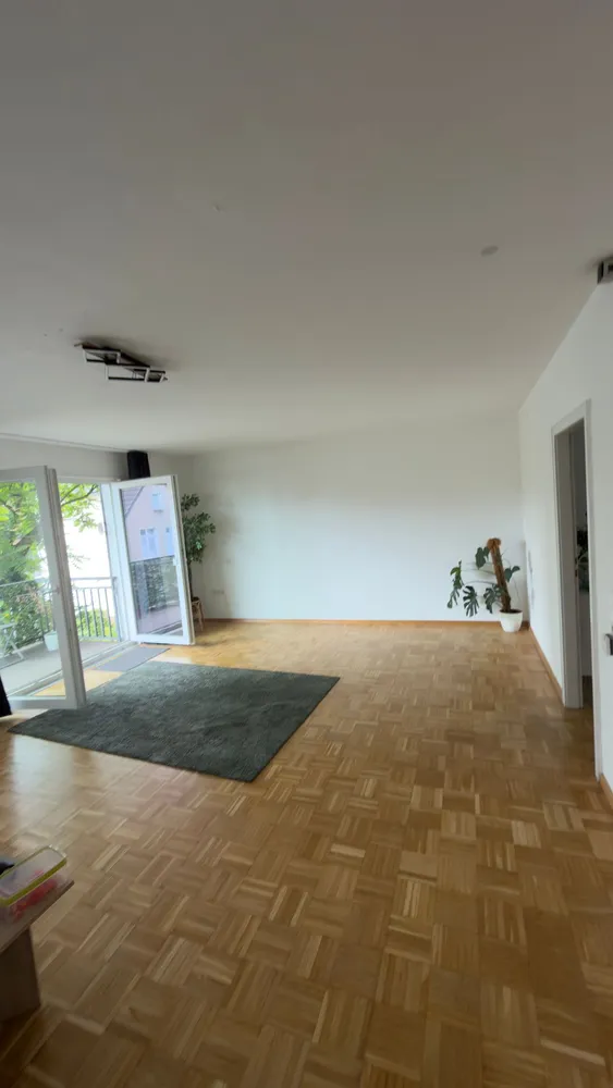 4 Zimmer Wohnung mit 100 m² in Duisburg – Bild 1