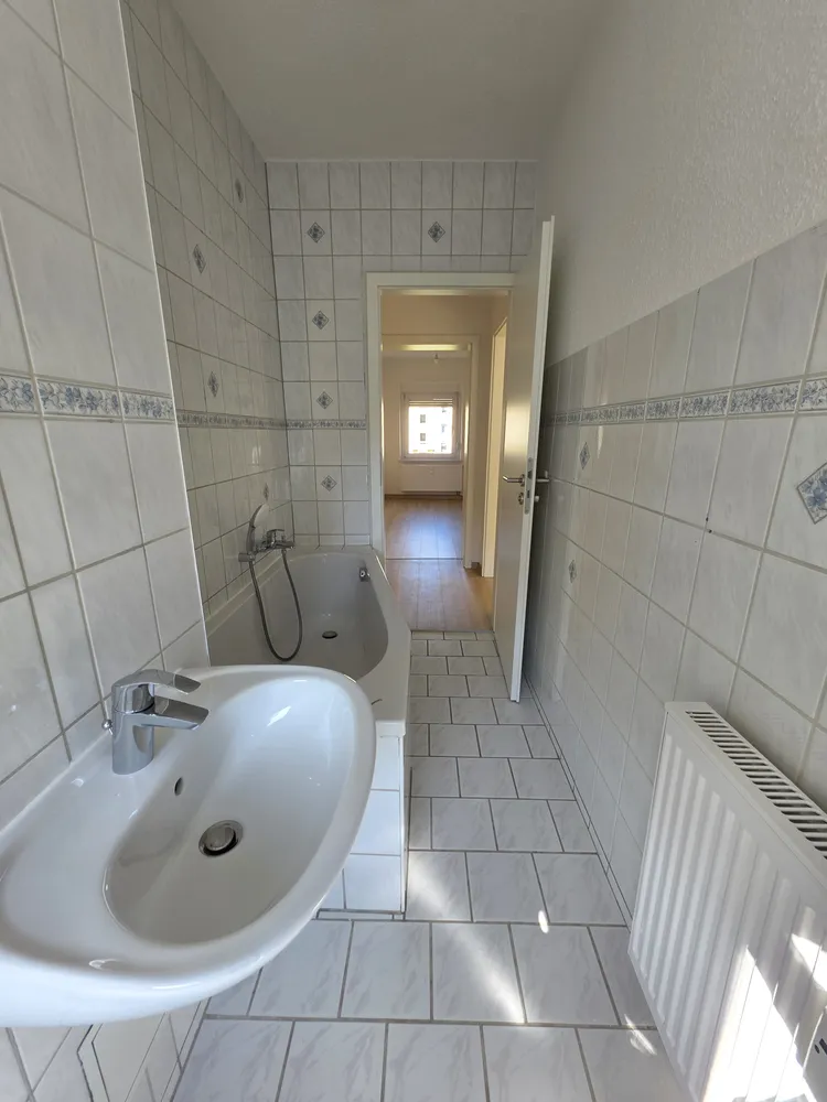 3 Zimmer Wohnung mit 61 m² in Bitterfeld-Wolfen – Bild 8