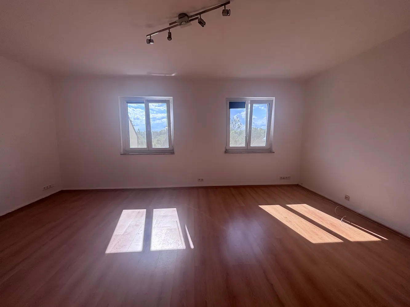 2 Zimmer Wohnung mit 80 m² in Wiesbaden – Bild 5