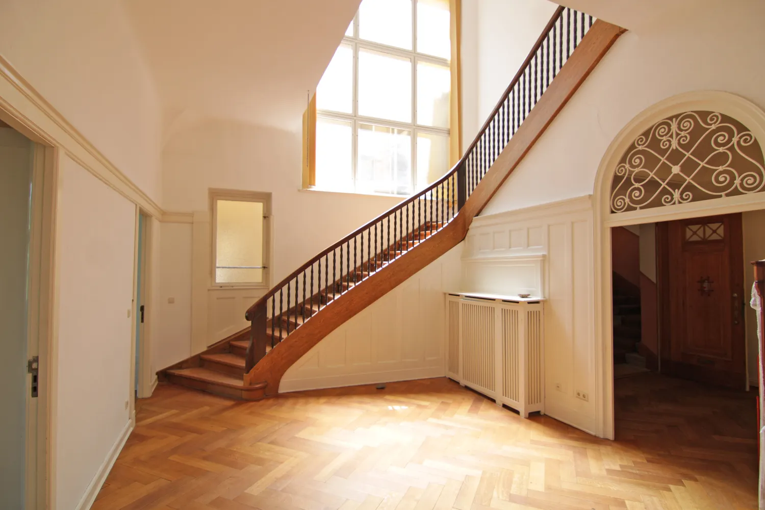 4 Zimmer Wohnung mit 230 m² in Berlin – Bild 2
