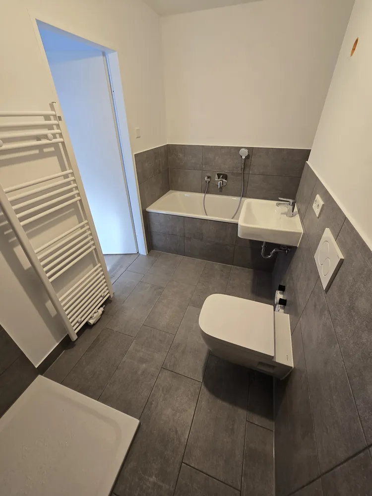 3 Zimmer Wohnung mit 94 m² in Frechen – Bild 2