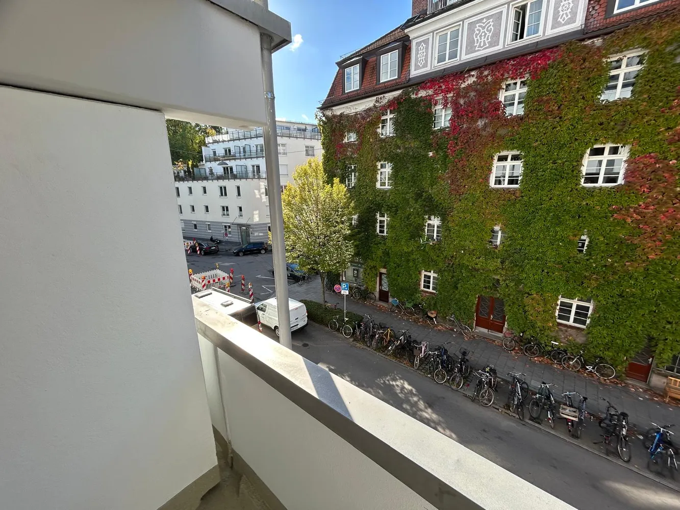 1 room apartment with 27 m² in Munich – Photo 2