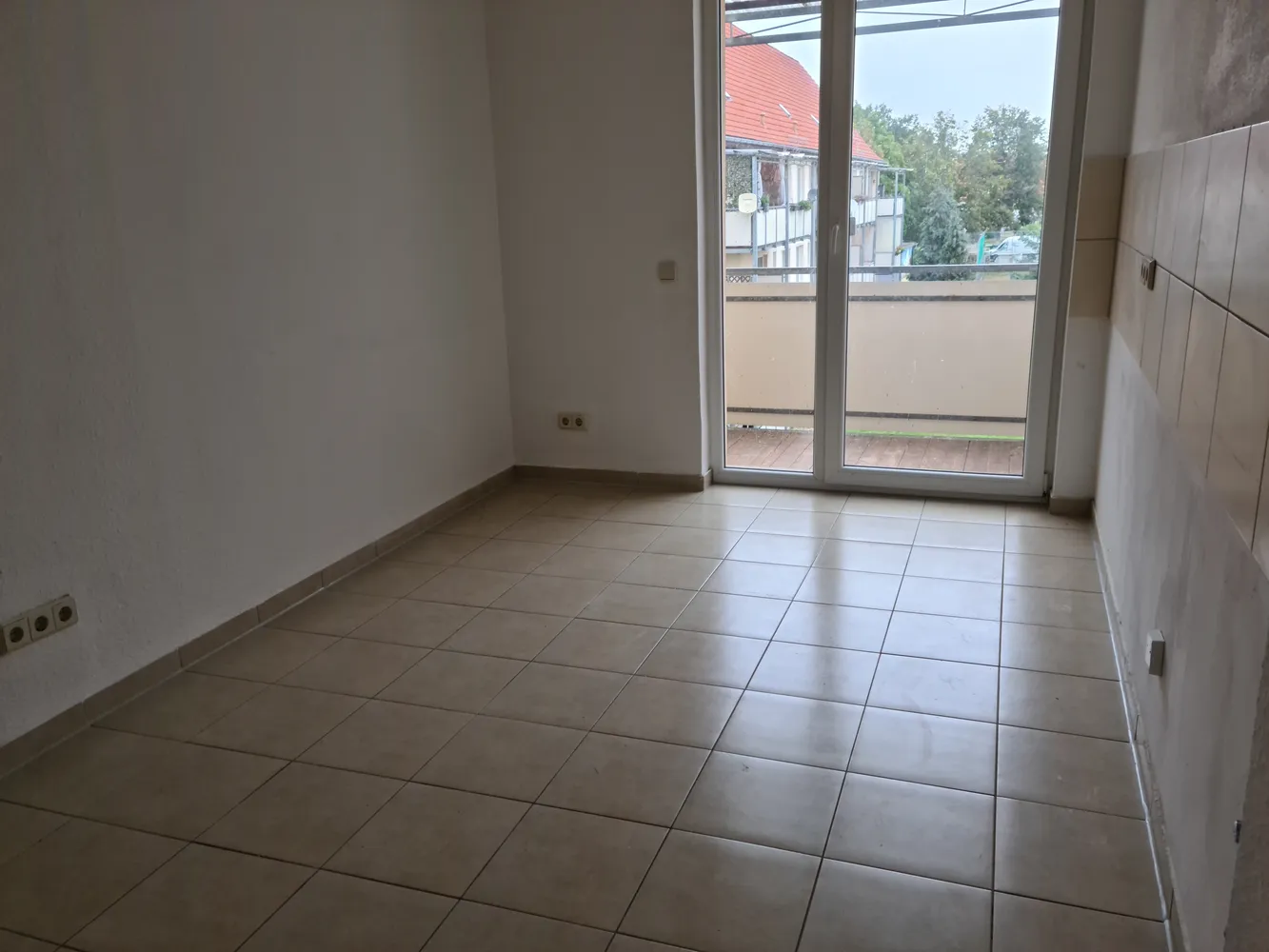 4 Zimmer Wohnung mit 79 m² in Weißenfels – Bild 2