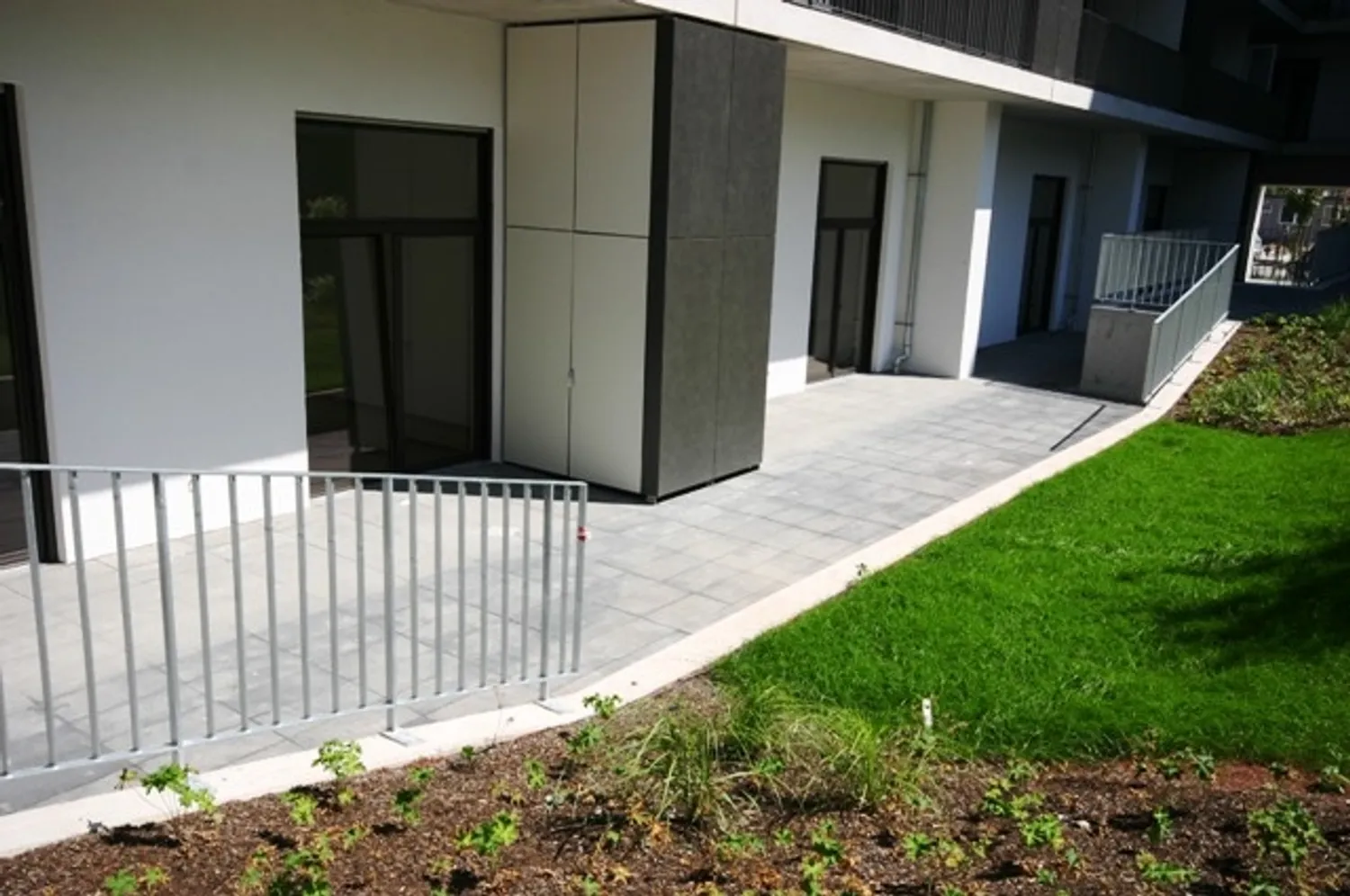 2 Zimmer Wohnung mit 109 m² in Frankfurt am Main – Bild 2