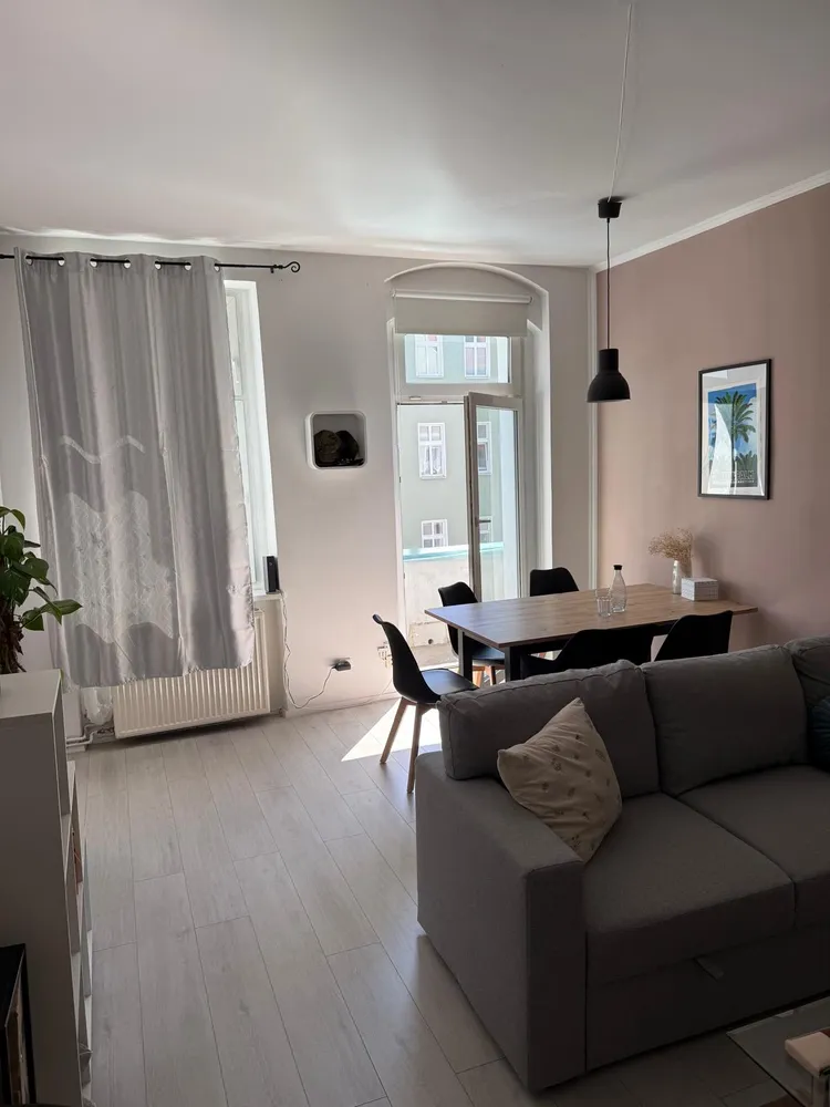 2 Zimmer Wohnung mit 55 m² in Berlin – Bild 1