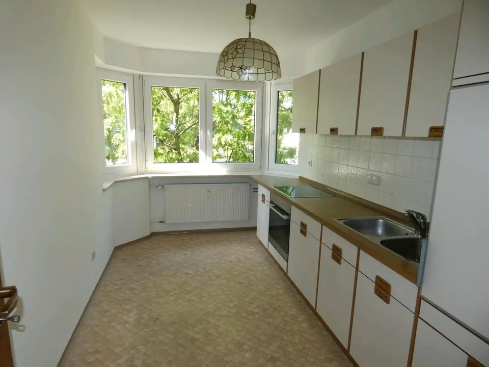 2 Zimmer Wohnung mit 61 m² in Regensburg – Bild 2