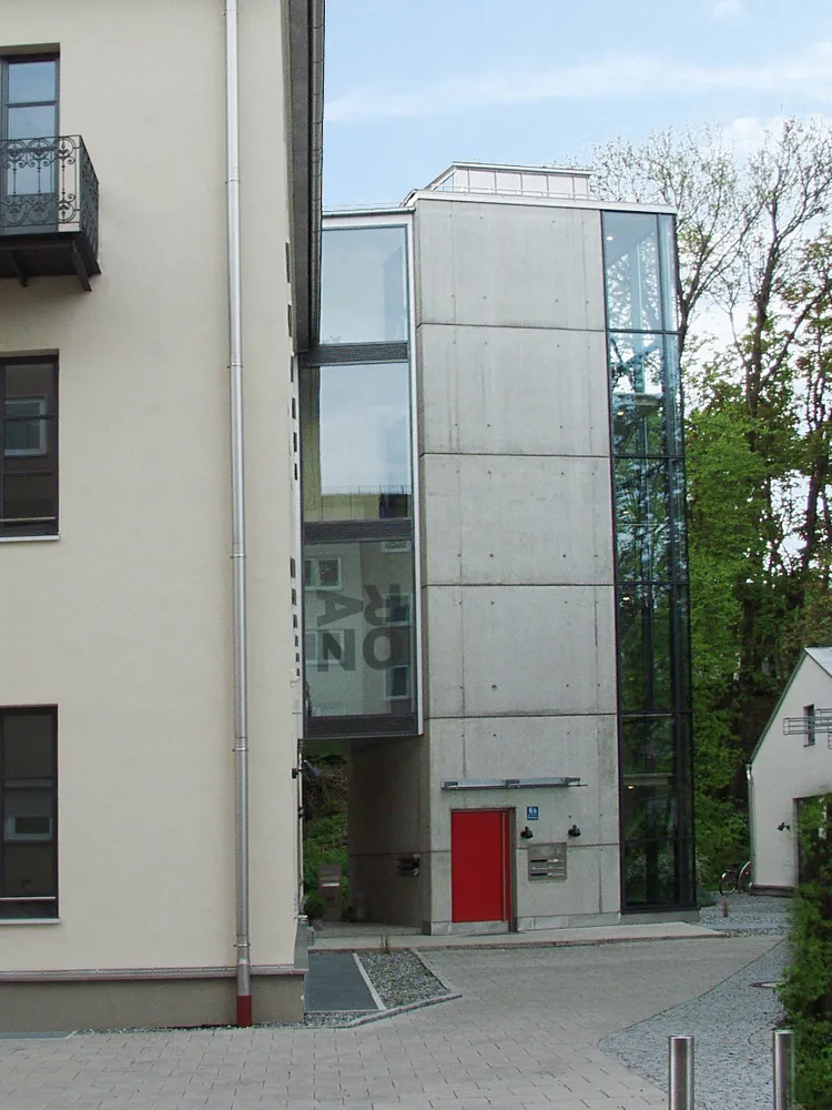 5 Zimmer Wohnung mit 249 m² in München – Bild 3