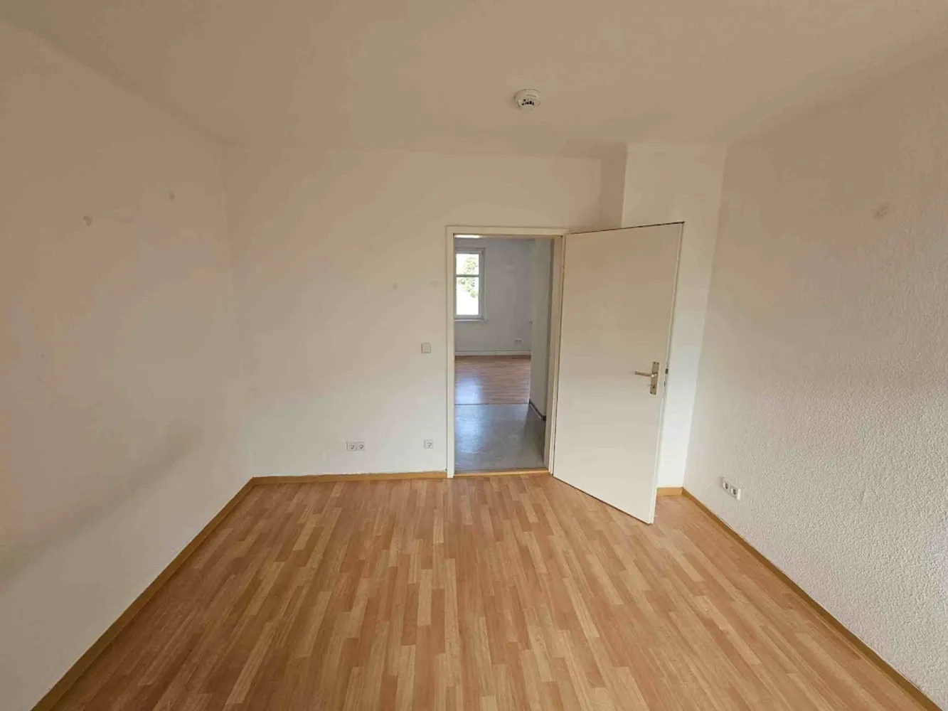 2 Zimmer Wohnung mit 54 m² in Altenburg – Bild 9