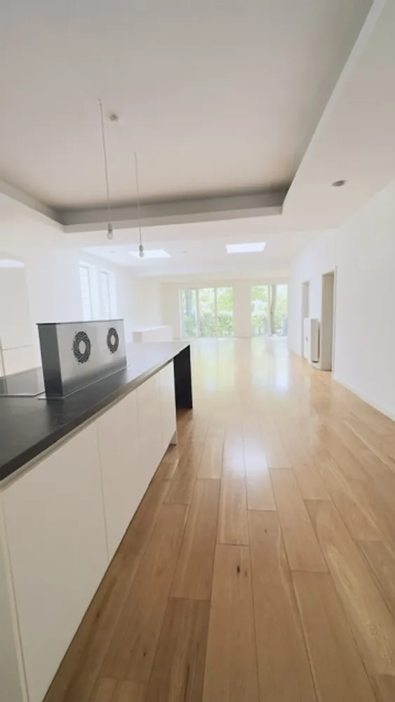 5 Zimmer Wohnung mit 230 m² in Frankfurt am Main – Bild 1