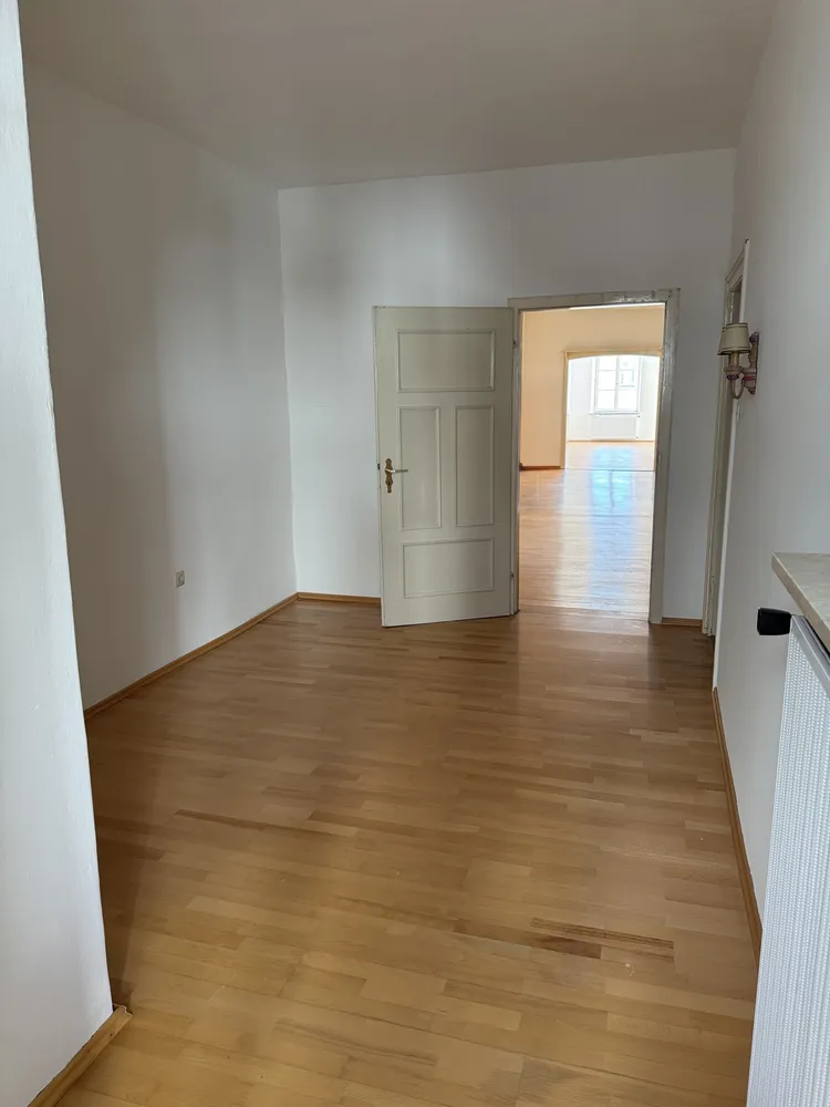 4 Zimmer Wohnung mit 159 m² in Rosenheim – Bild 2