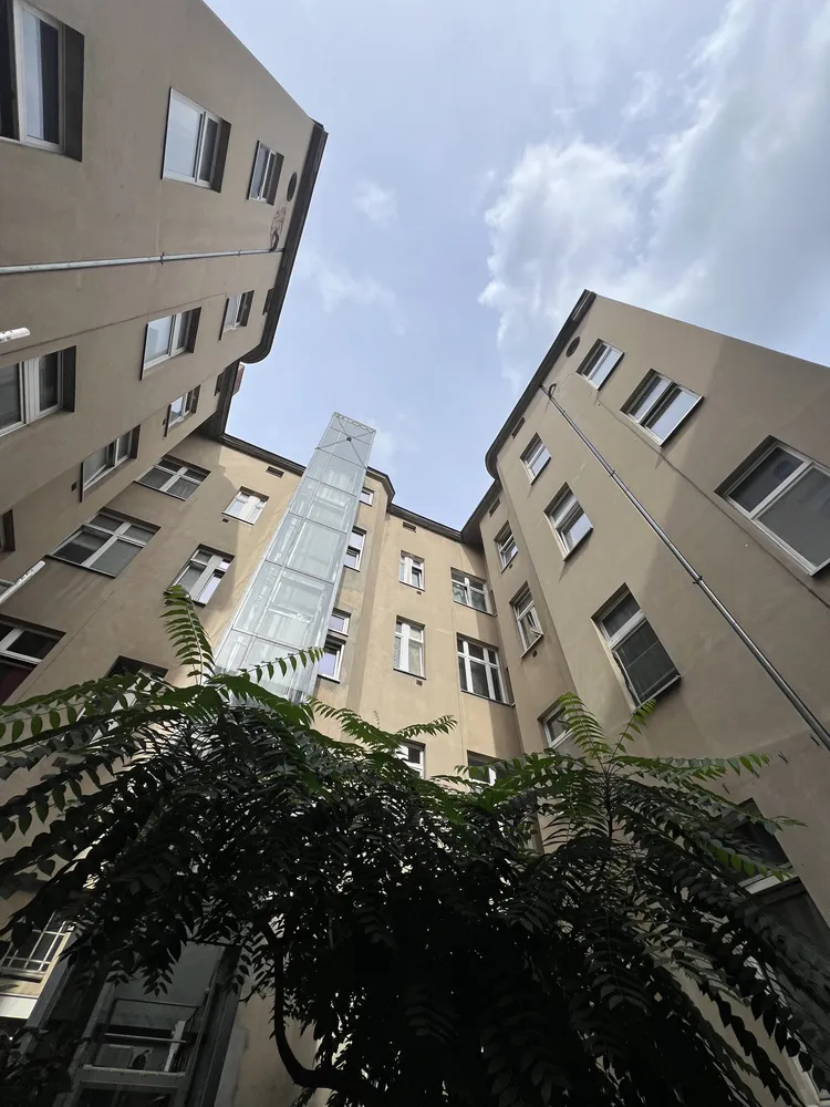 2 Zimmer Wohnung mit 57 m² in Berlin – Bild 1