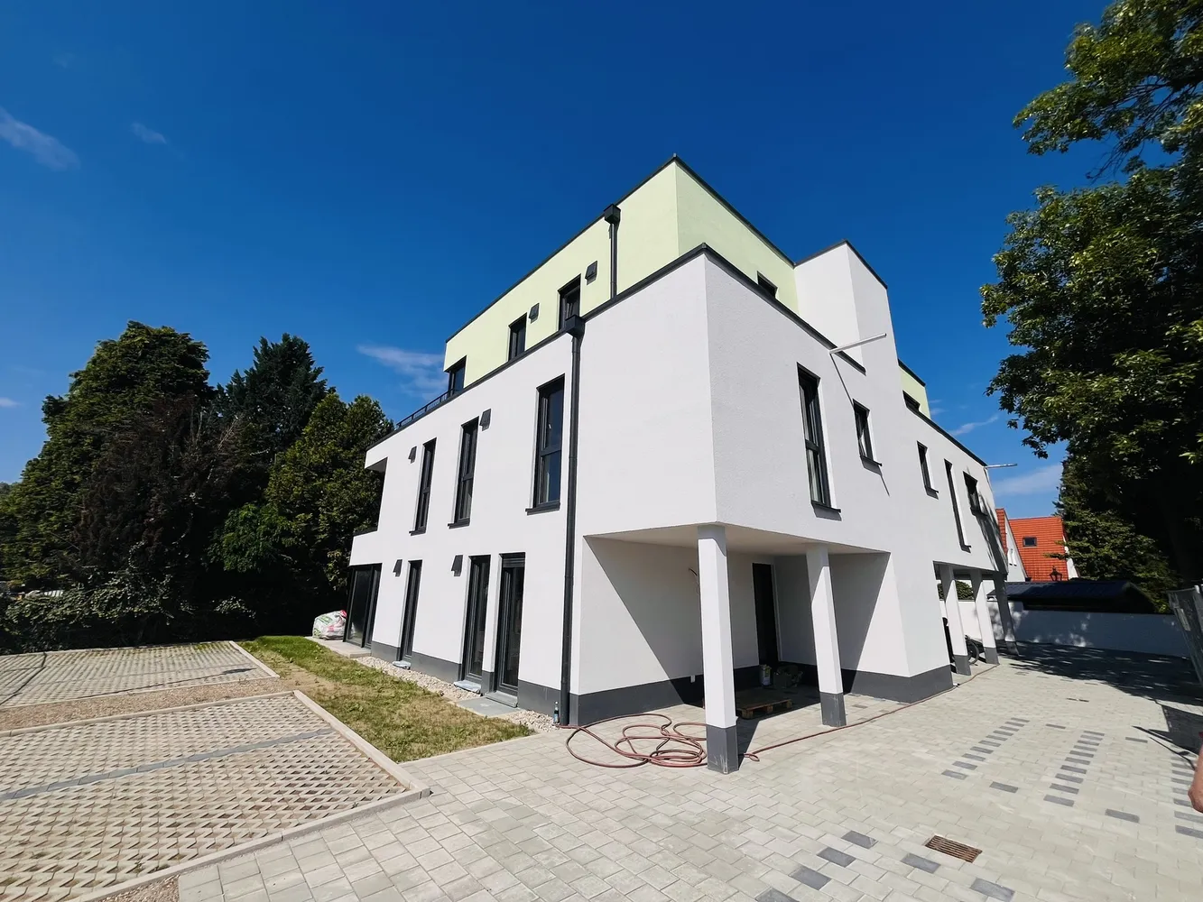 2 Zimmer Wohnung mit 78 m² in Augsburg – Bild 1