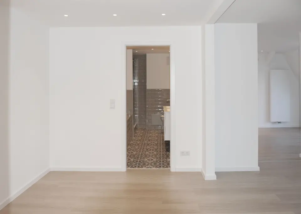 4 Zimmer Wohnung mit 95 m² in Zwickau – Bild 2