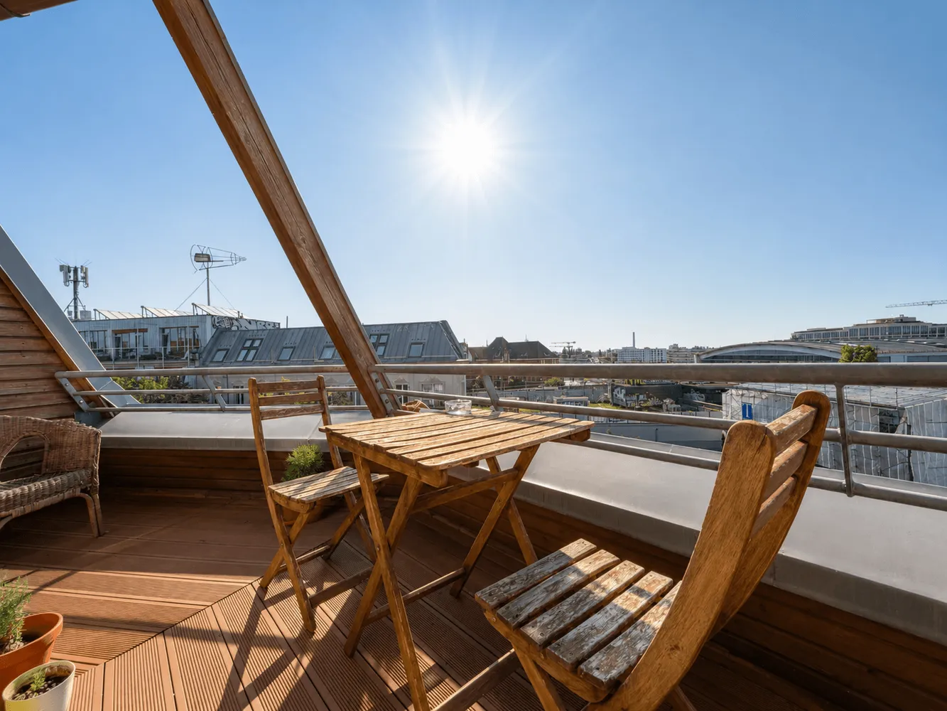 5 Zimmer Wohnung mit 159 m² in Berlin – Bild 1