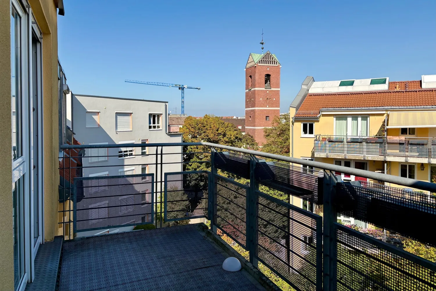 2 Zimmer Wohnung mit 70 m² in München – Bild 9