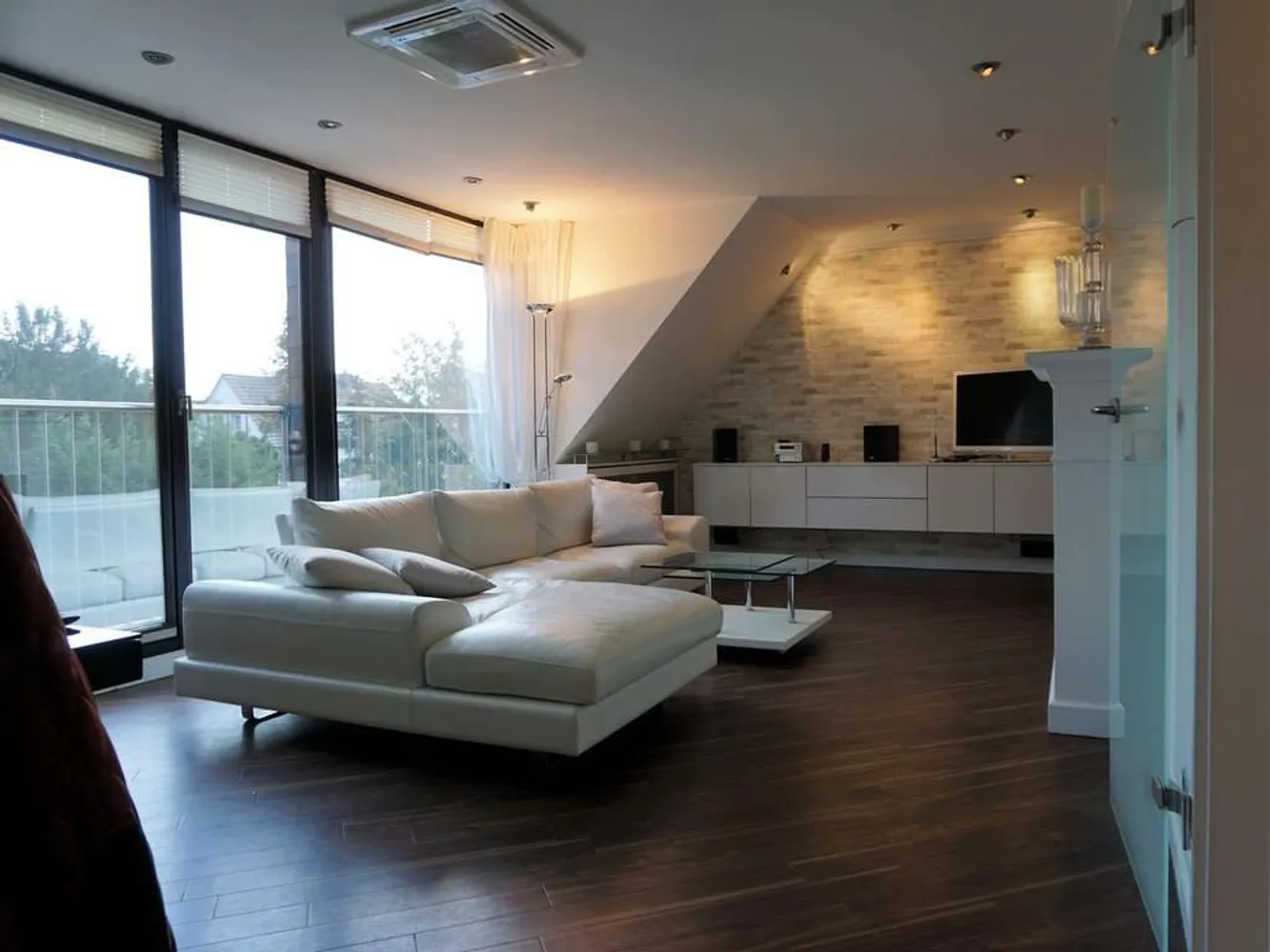 3 Zimmer Wohnung mit 87 m² in Düsseldorf – Bild 1