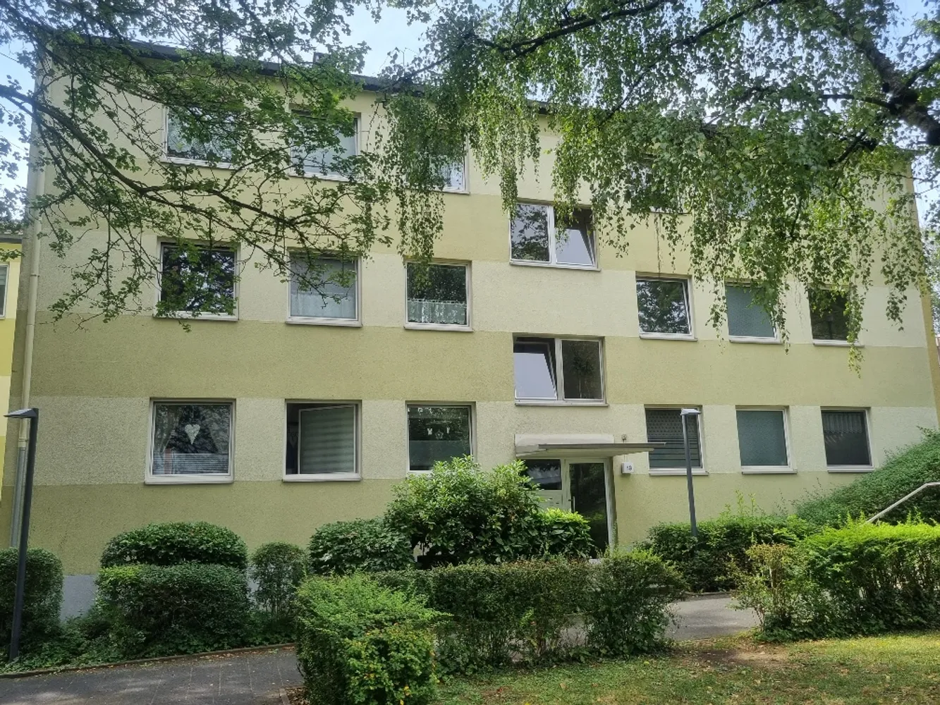 4 Zimmer Wohnung mit 77 m² in Düsseldorf – Bild 1
