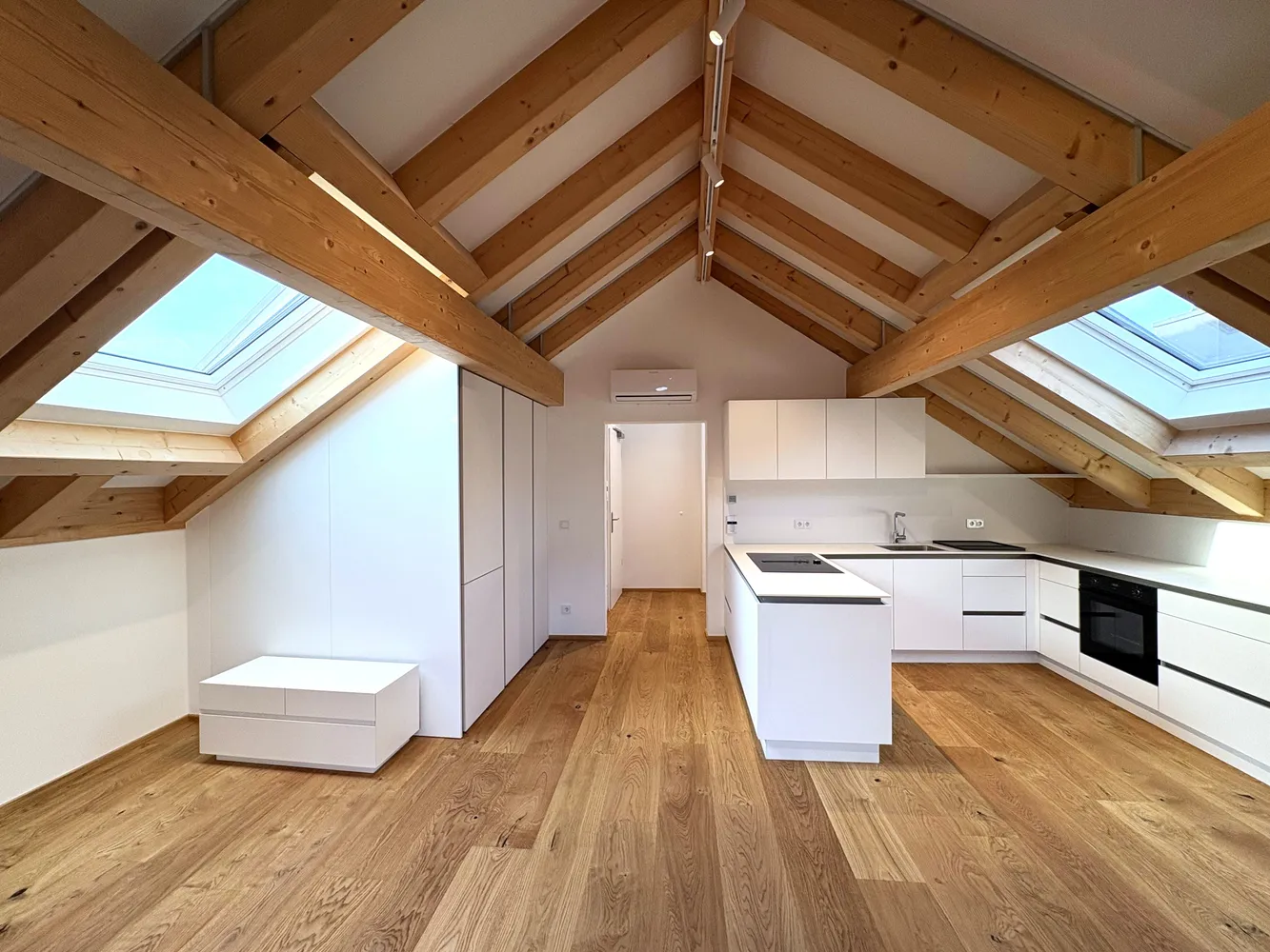 2 Zimmer Wohnung mit 69 m² in Regensburg – Bild 1