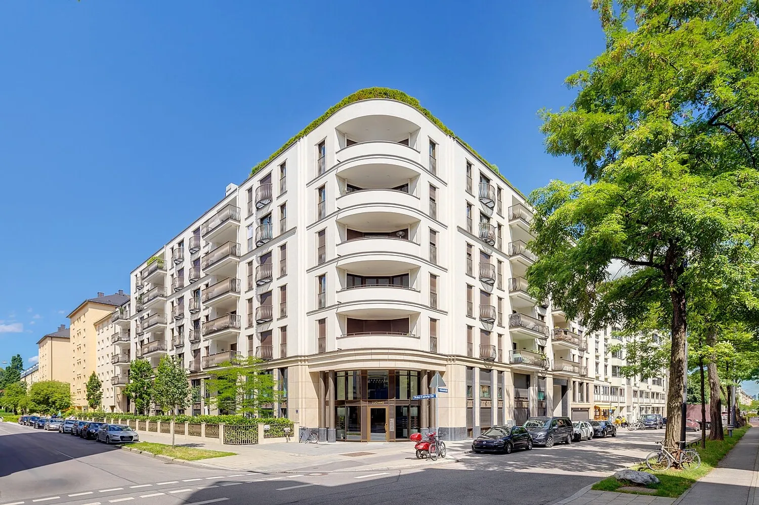 3 Zimmer Wohnung mit 99 m² in München – Bild 2