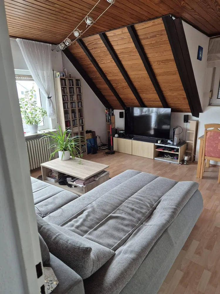 2 Zimmer Wohnung mit 65 m² in Frankfurt am Main – Bild 2