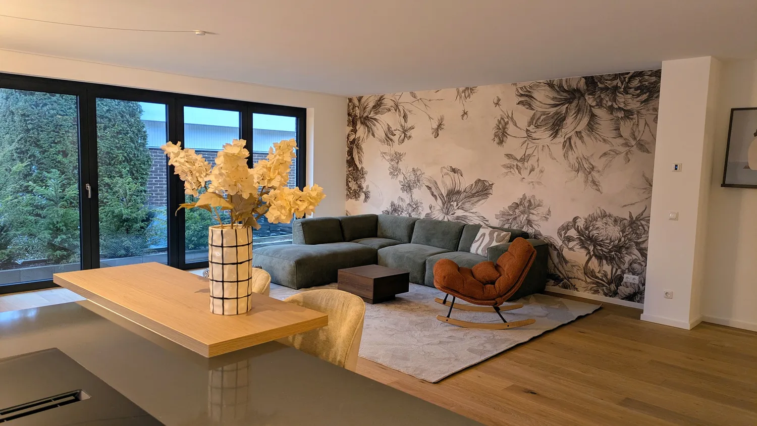 5 Zimmer Wohnung mit 206 m² in Hannover – Bild 1