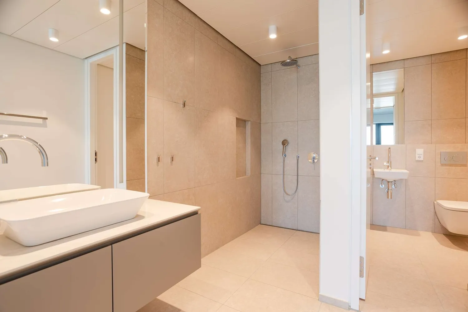 2 Zimmer Wohnung mit 73 m² in Frankfurt am Main – Bild 4