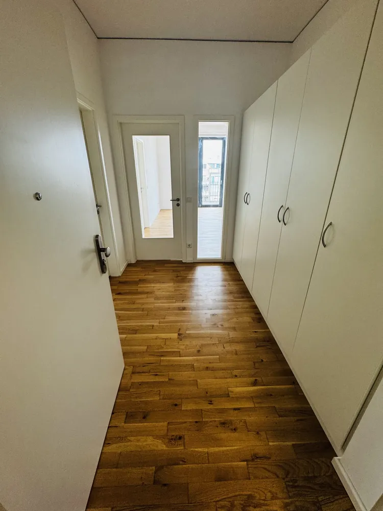 2 Zimmer Wohnung mit 67 m² in Berlin – Bild 2