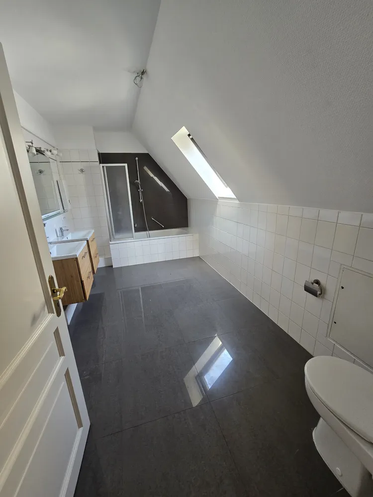 2 Zimmer Wohnung mit 110 m² in Frankfurt am Main – Bild 6