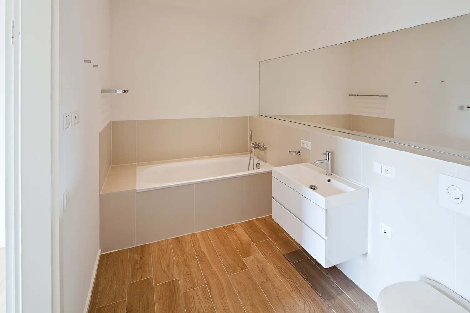 4 Zimmer Wohnung mit 187 m² in Düsseldorf – Bild 8