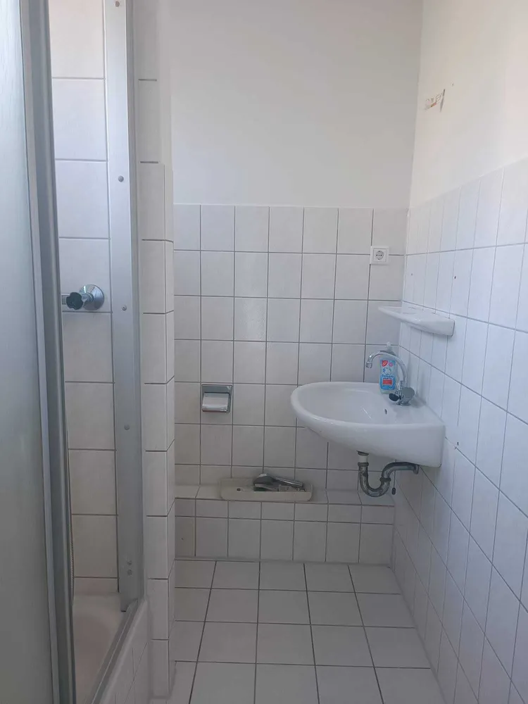 1 Zimmer Wohnung mit 38 m² in Krefeld – Bild 9