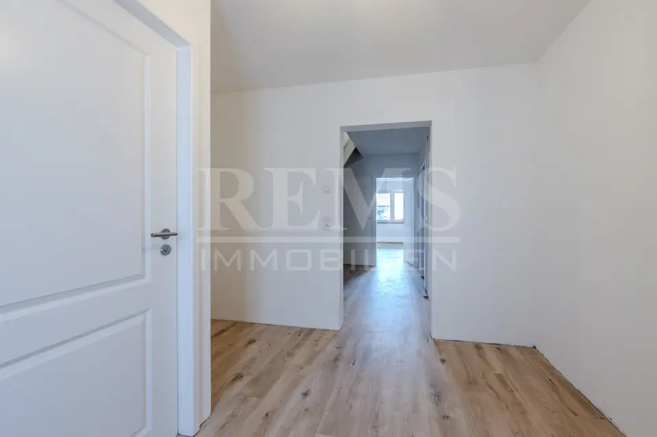 8 Zimmer Haus mit 182 m² in Schwäbisch Gmünd – Bild 2