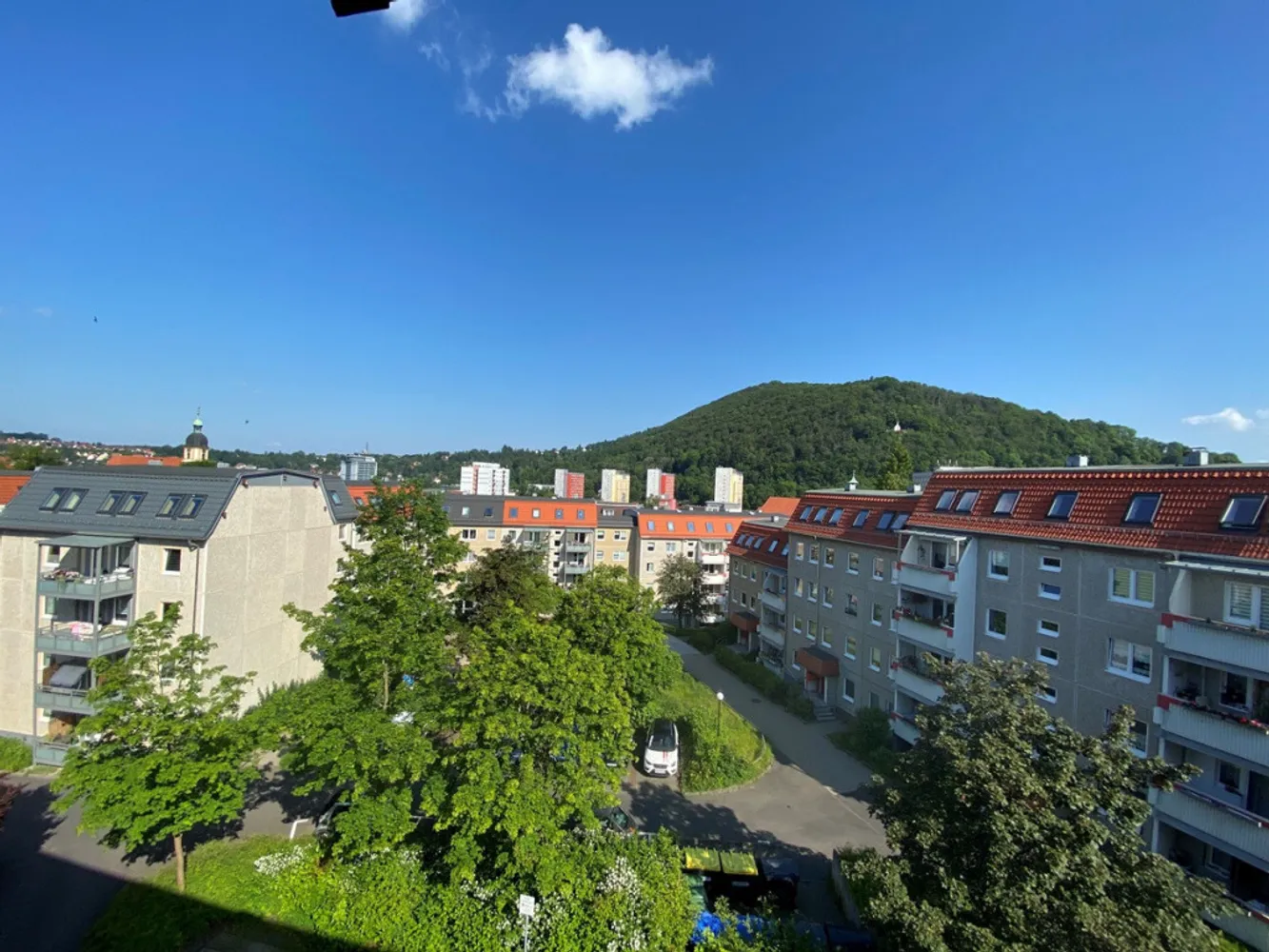 4 Zimmer Wohnung mit 68 m² in Suhl – Bild 1