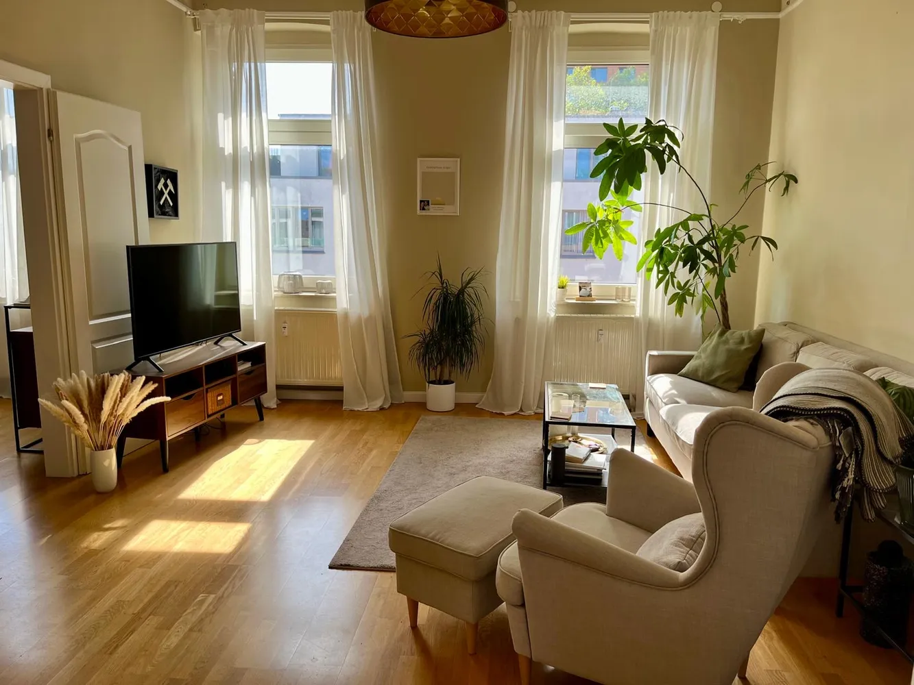 4 Zimmer Wohnung mit 100 m² in Düsseldorf – Bild 2